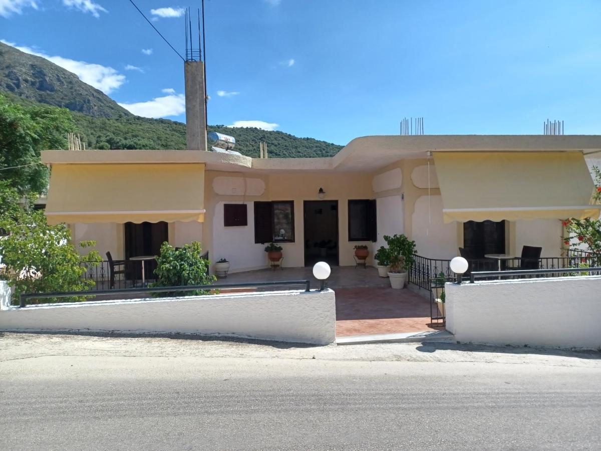 Ferienwohnung Tsanis Parga Exterior foto