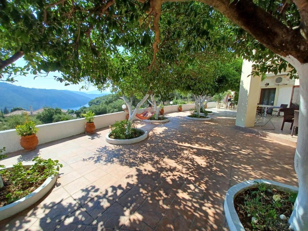 Ferienwohnung Tsanis Parga Exterior foto