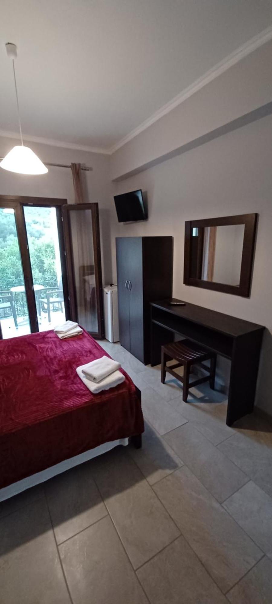 Ferienwohnung Tsanis Parga Zimmer foto